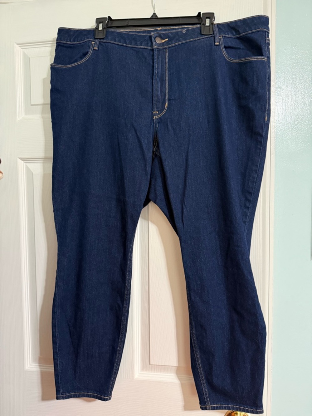 Old Navy Wow High-Rise Super Skinny dark denim,brand new condition!